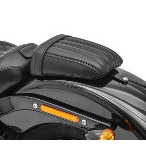 Soziussitz für Harley Davidson Softail Street Bob 18-20 Beifahrersitz Craftride Stripe_1