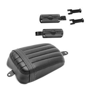 Set: Soziussitz für Harley Softail Street Bob / Standard 18-20 Stripe + Sozius Fussrasten Set für Harley Softail Street Bob 18-20 SF6 schwarz_1